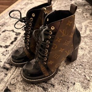 Startrail ankle boot